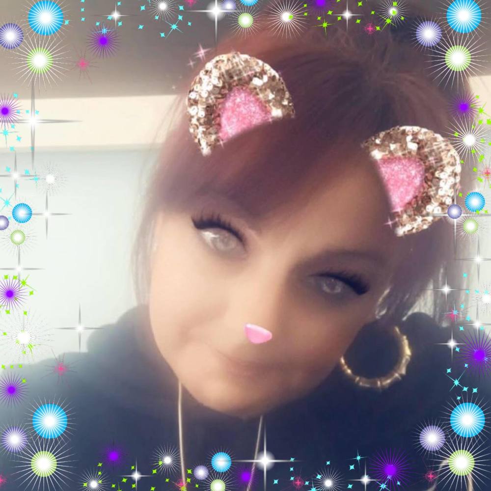 Meet your Posher, Danielle